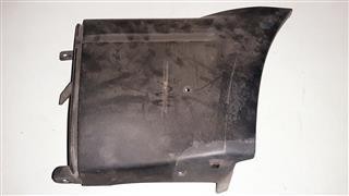 Bumper guard right rear toyota - right,
