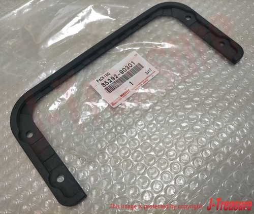 Toyota genuine wiper - genuine,