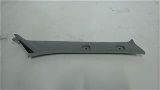 Pillar trim right toyota - trim,