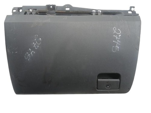 5558260020 glove compartment